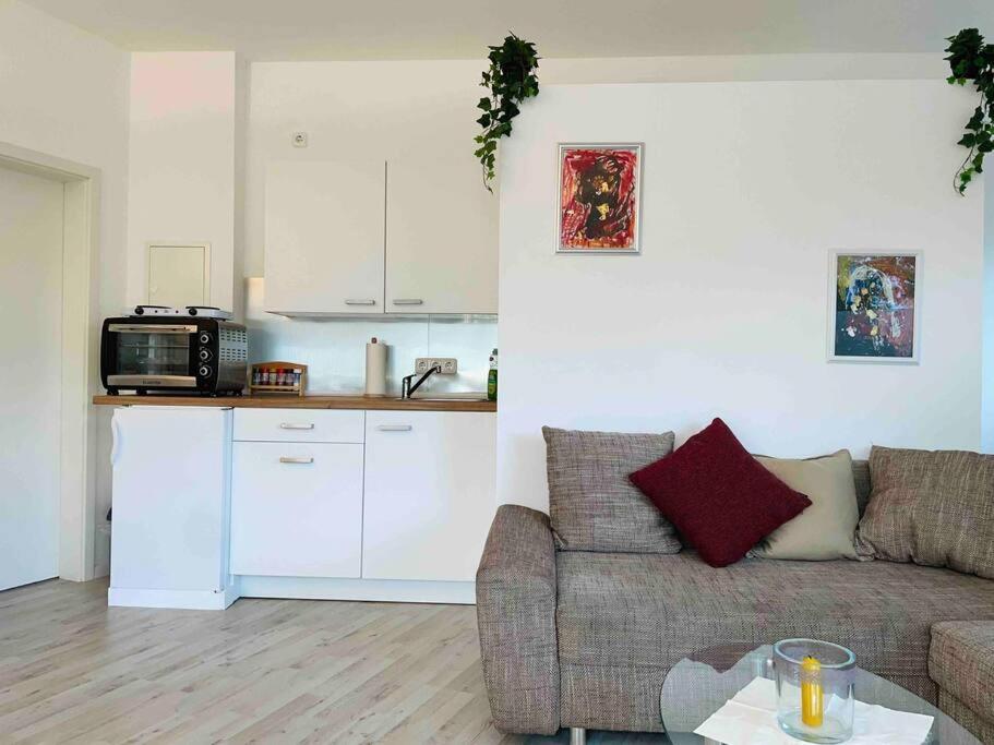 Schoenes Bungalow, Check-in Kontaktlos, Zentral *